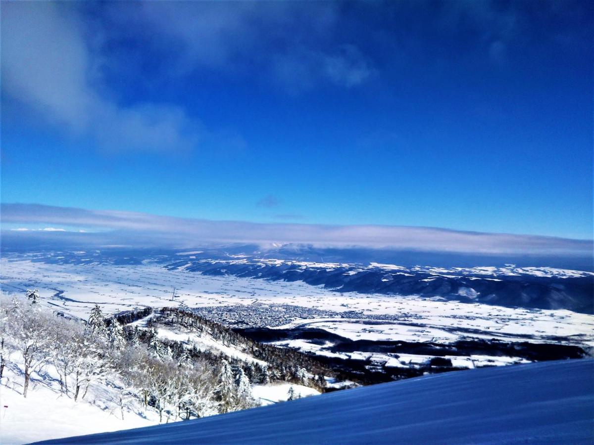 Ituka Furano e Guest House Bagian luar foto