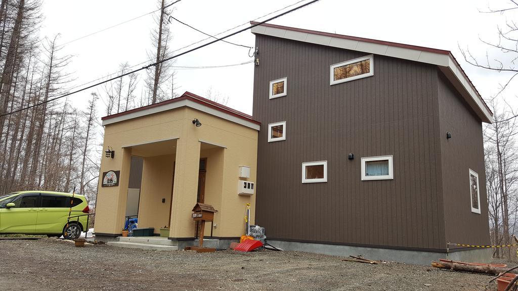 Ituka Furano e Guest House Bagian luar foto