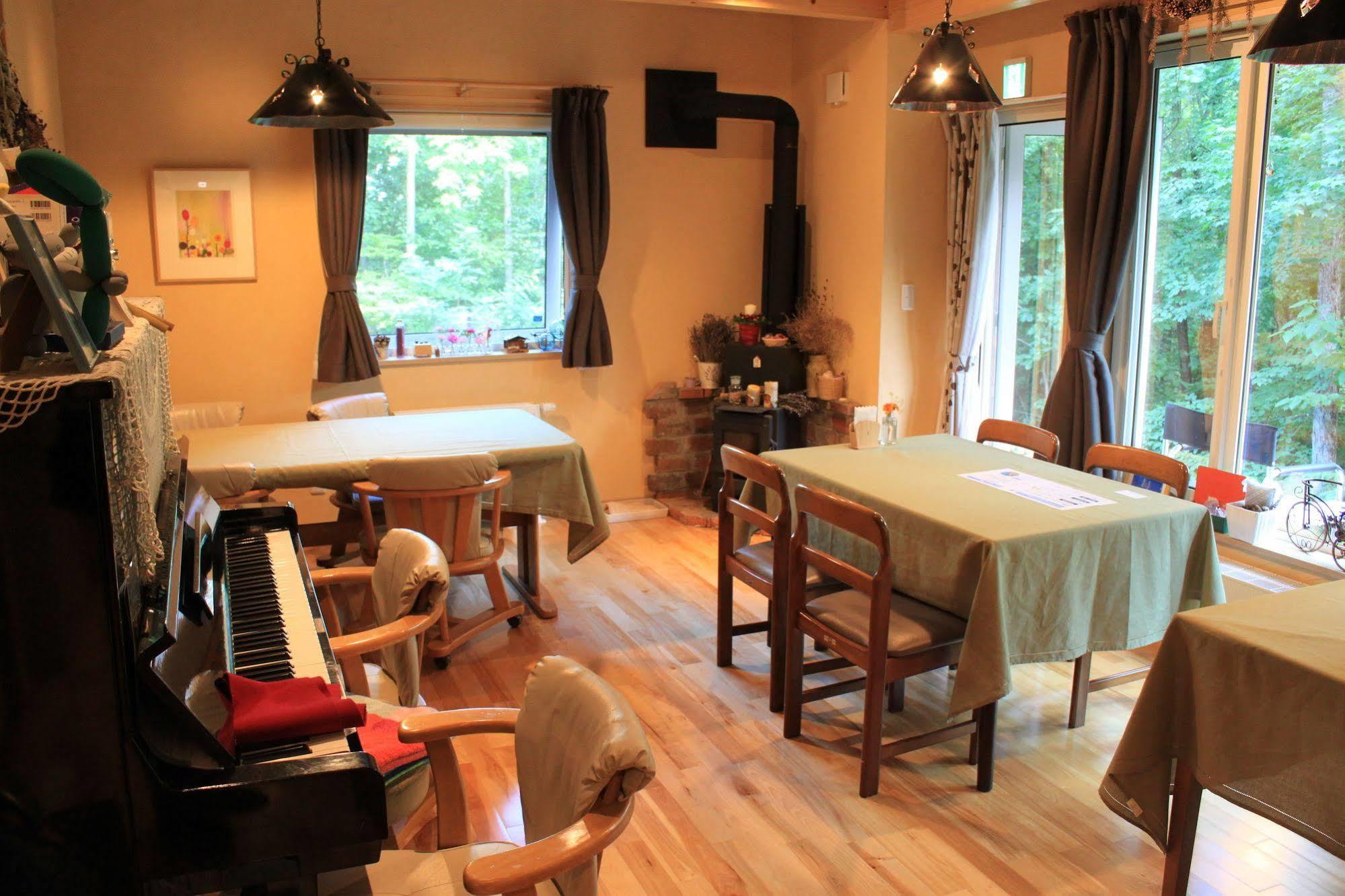 Ituka Furano e Guest House Bagian luar foto
